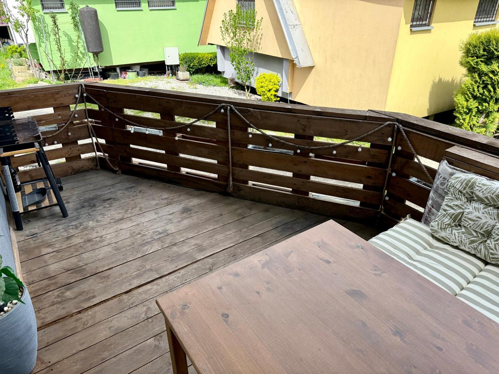 Apartmany Apollo Michalovce Exteriör bild