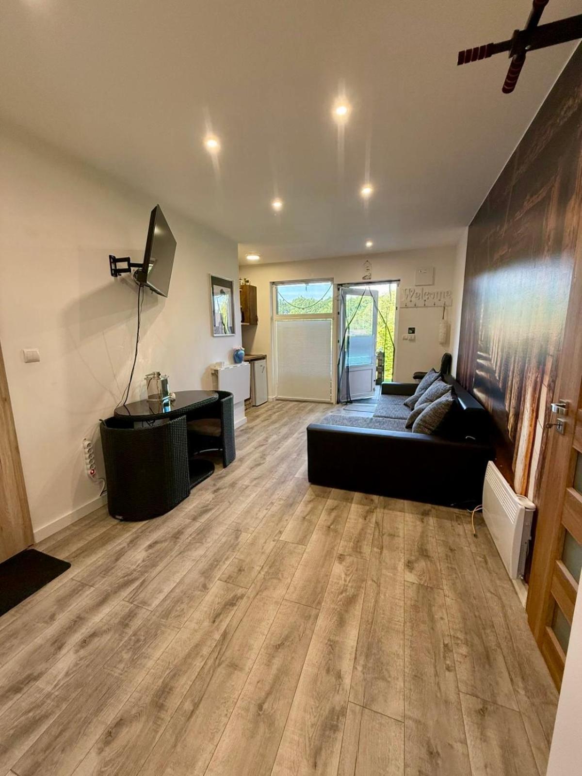 Apartmany Apollo Michalovce Exteriör bild